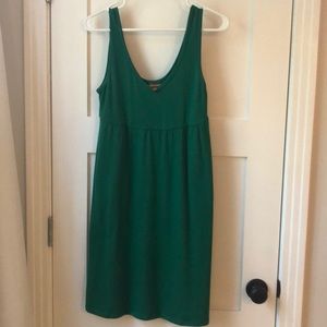 Green dress with pockets!